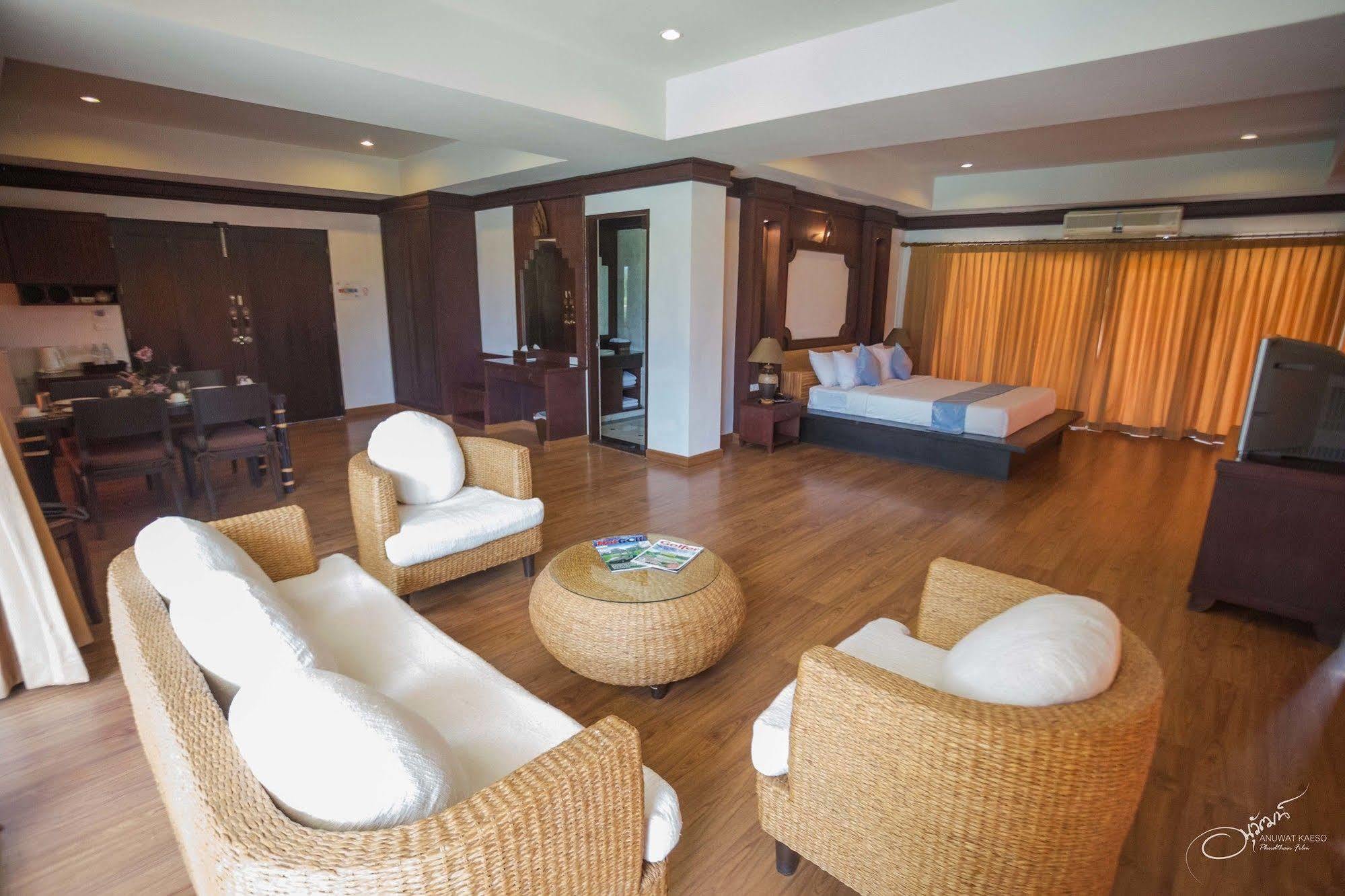 Gassan Legacy Golf Club Hotel Ламфун Екстериор снимка